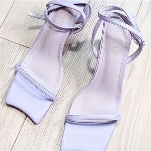 (28-4246) Cape Robin Women's Heel Sz 10